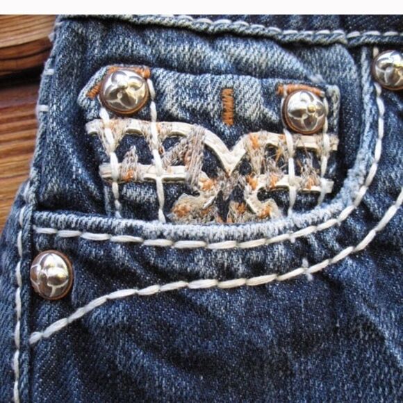 NWT Rock Revival Mid Rise Jean Shorts - Picture 4 of 8